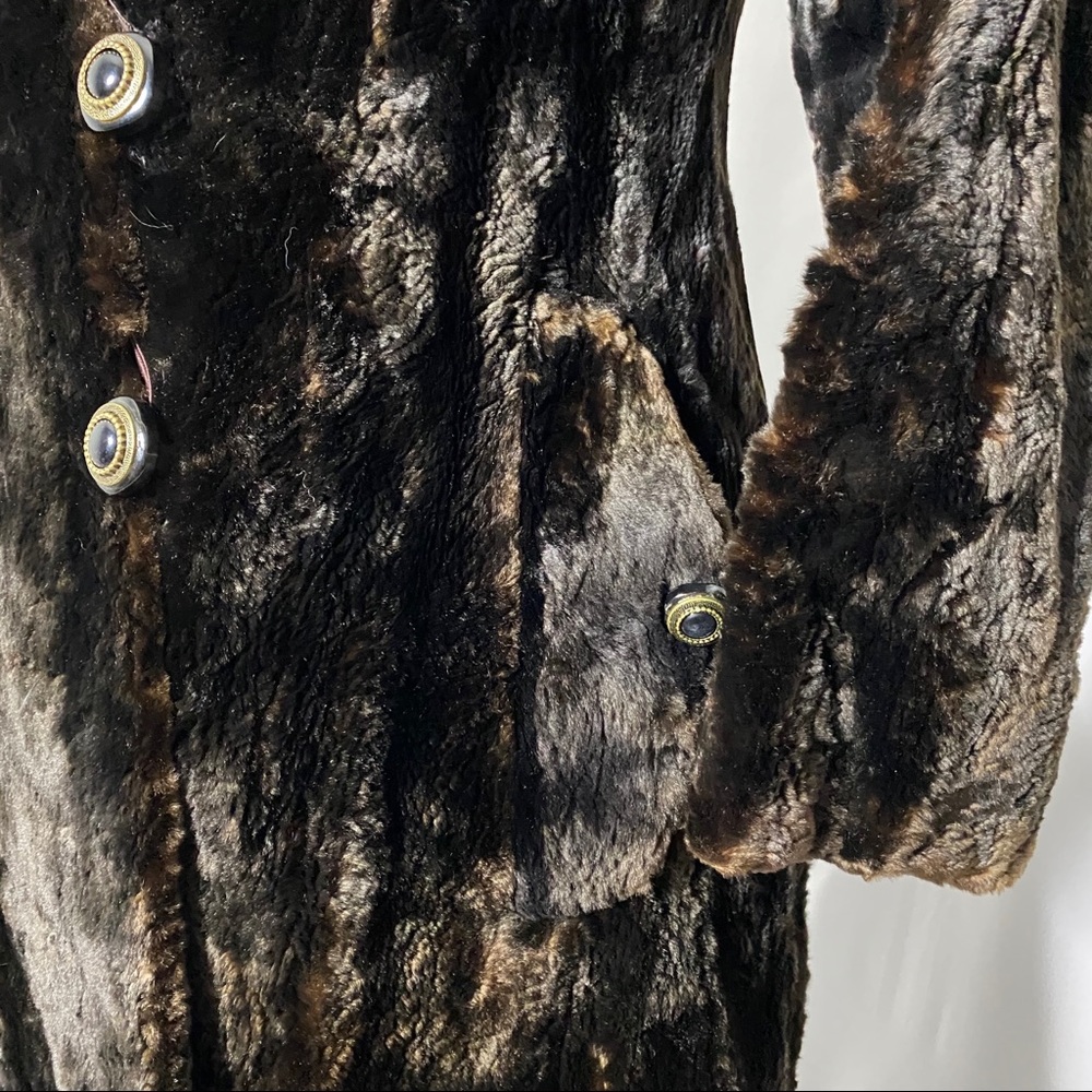 Vintage Double Breasted Victorian Brown Fur Coat - Picture 6 of 11